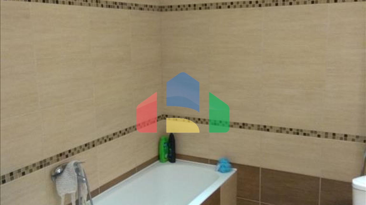 Продаж - Котедж 375 m² в Салоніках