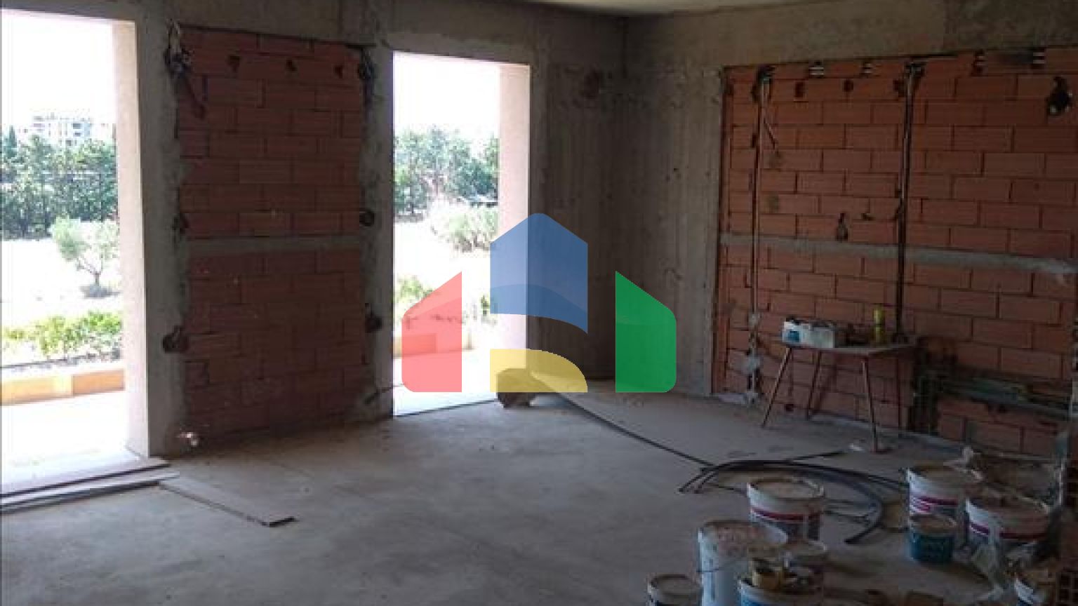 Продаж - Котедж 375 m² в Салоніках