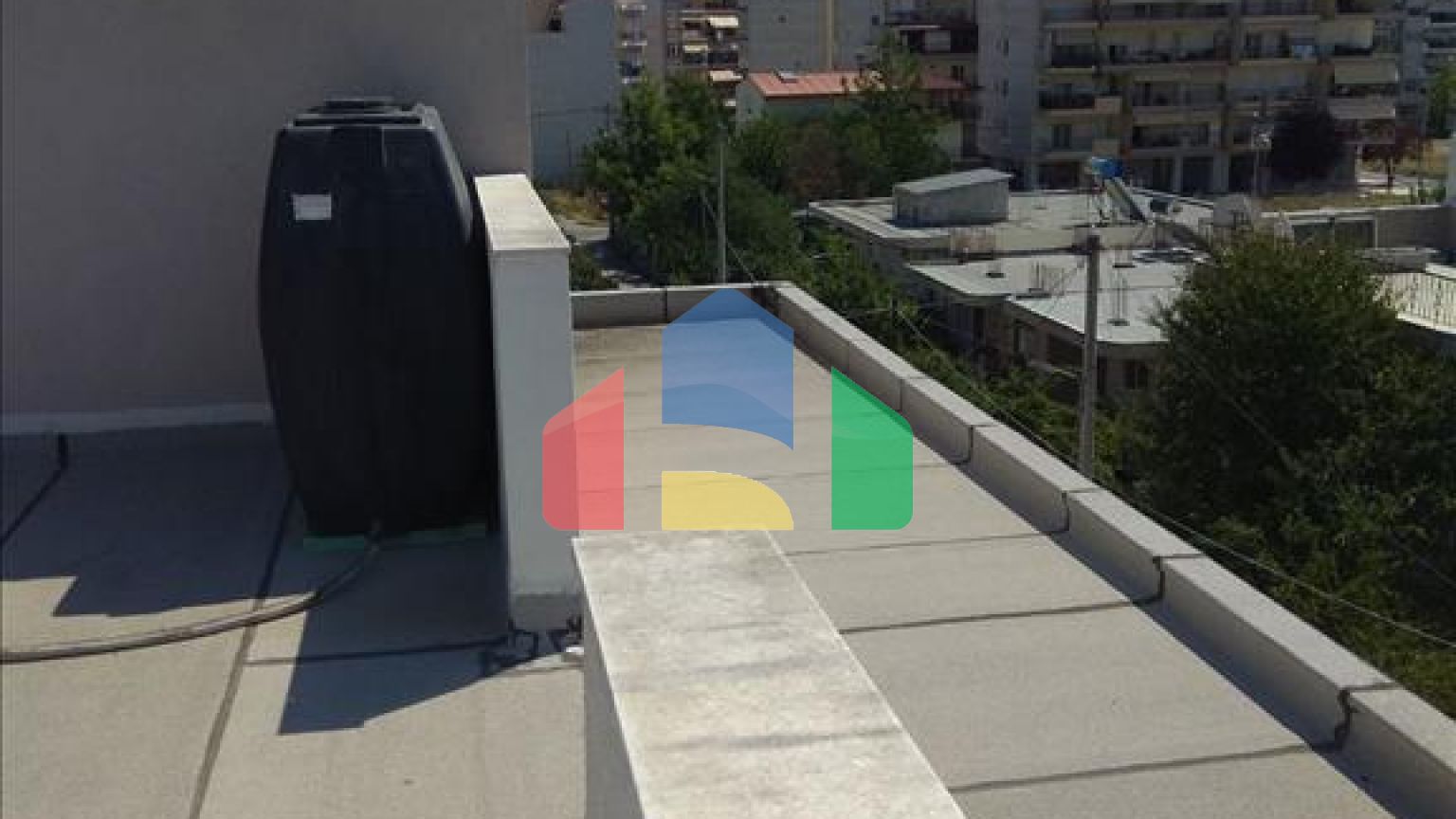 Продаж - Котедж 375 m² в Салоніках