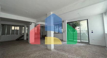 Продаж - Комерційна нерухомість 115 m² в Салоніках