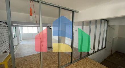 Продаж - Комерційна нерухомість 115 m² в Салоніках