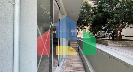 Продаж - Комерційна нерухомість 115 m² в Салоніках