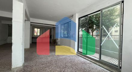 Продаж - Комерційна нерухомість 115 m² в Салоніках