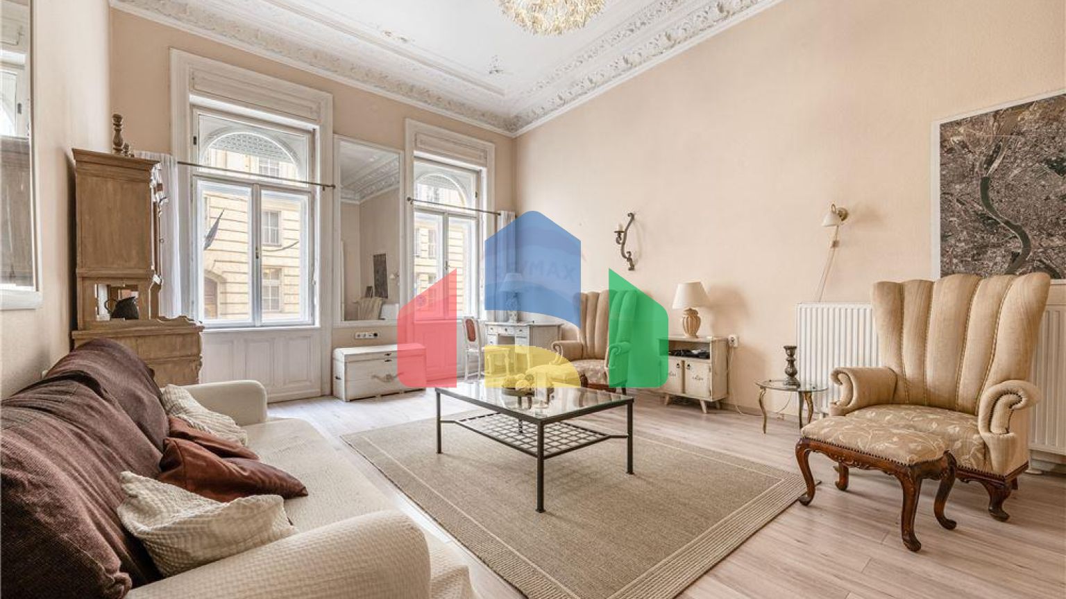 Residential - Condo/Apartment - - Hungary