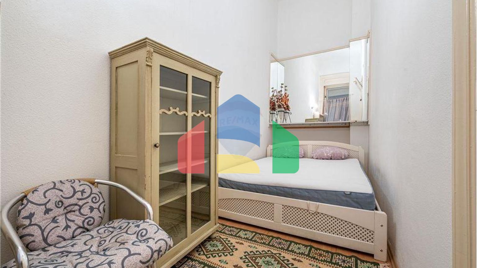 Residential - Condo/Apartment - - Hungary