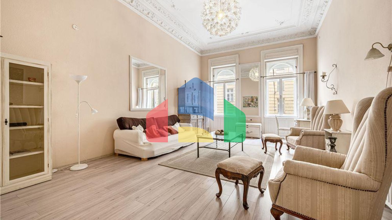 Residential - Condo/Apartment - - Hungary