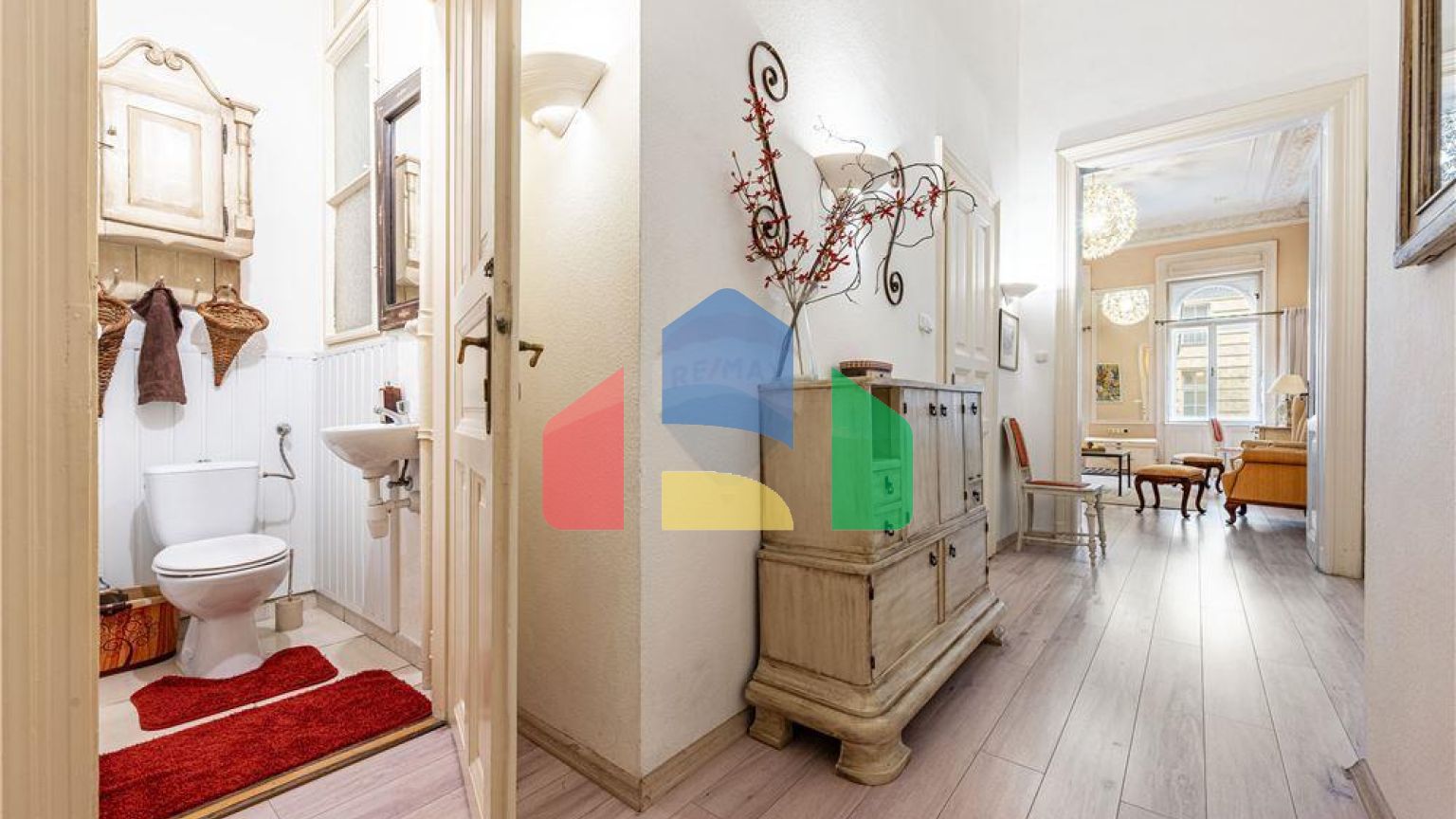 Residential - Condo/Apartment - - Hungary