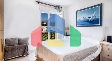 Просторная Квартира с 3 Спальнями и Великолепным Видами в Ла Кампана, Марбелья