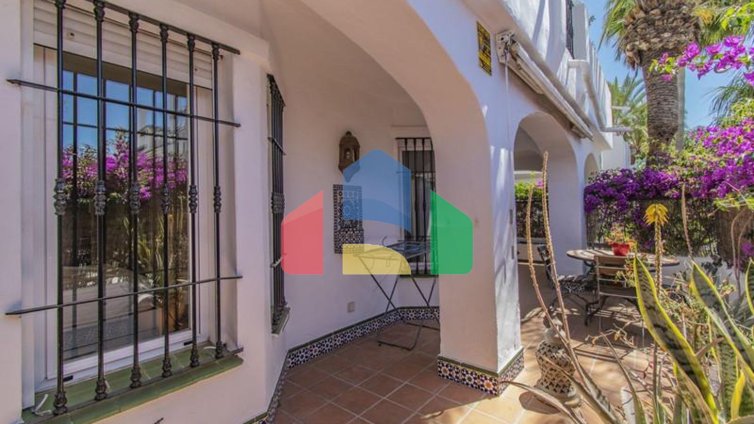 Квартира на первом этаже на продажу в Новой Андалусии