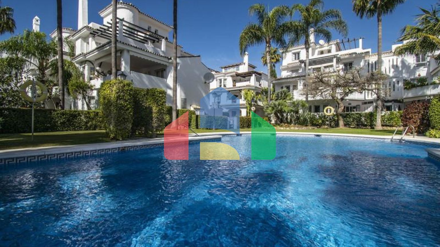 Квартира на первом этаже на продажу в Новой Андалусии