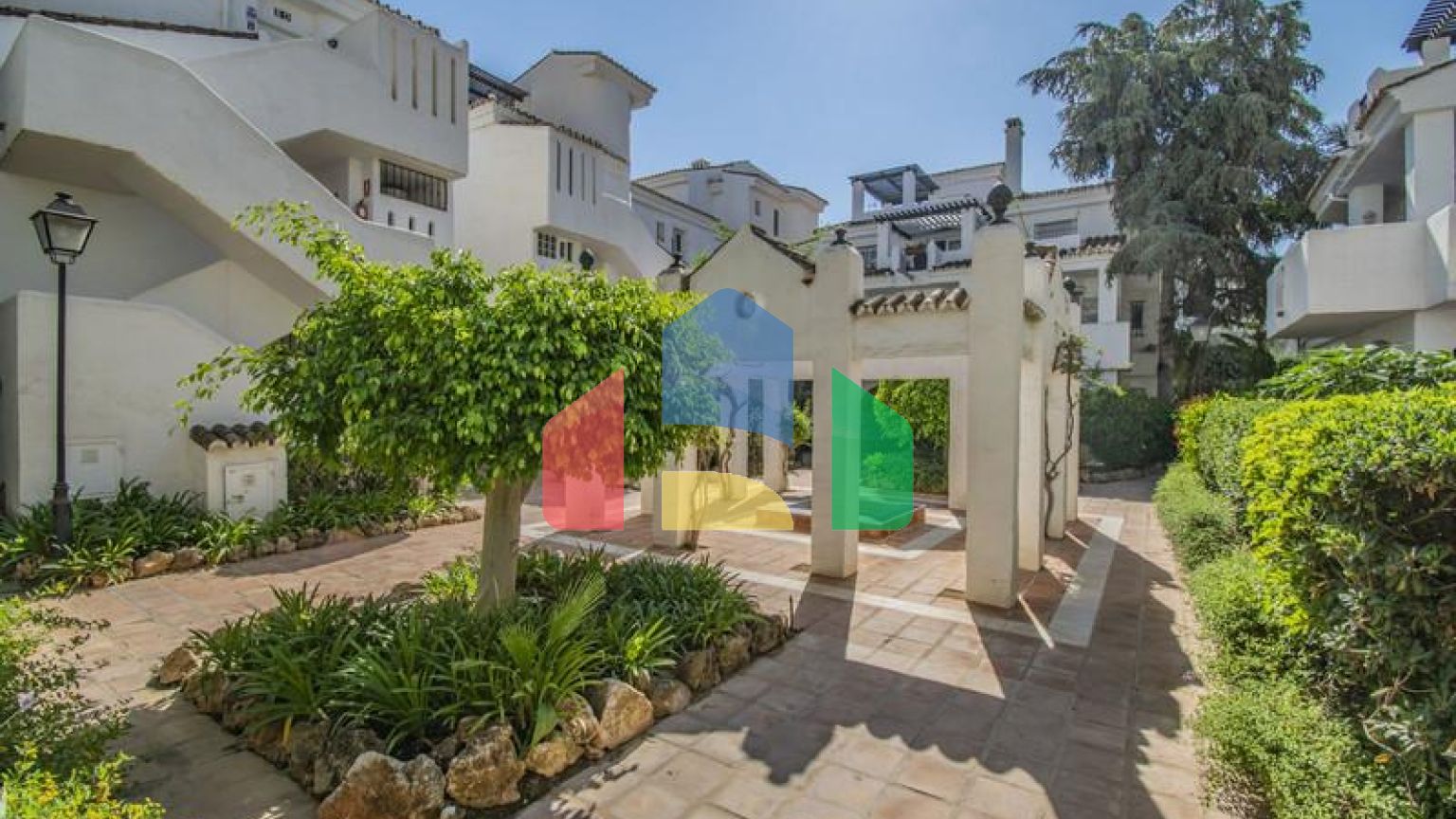 Квартира на первом этаже на продажу в Новой Андалусии