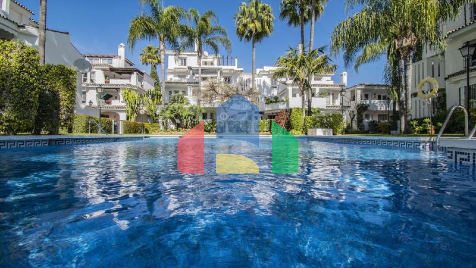 Квартира на первом этаже на продажу в Новой Андалусии