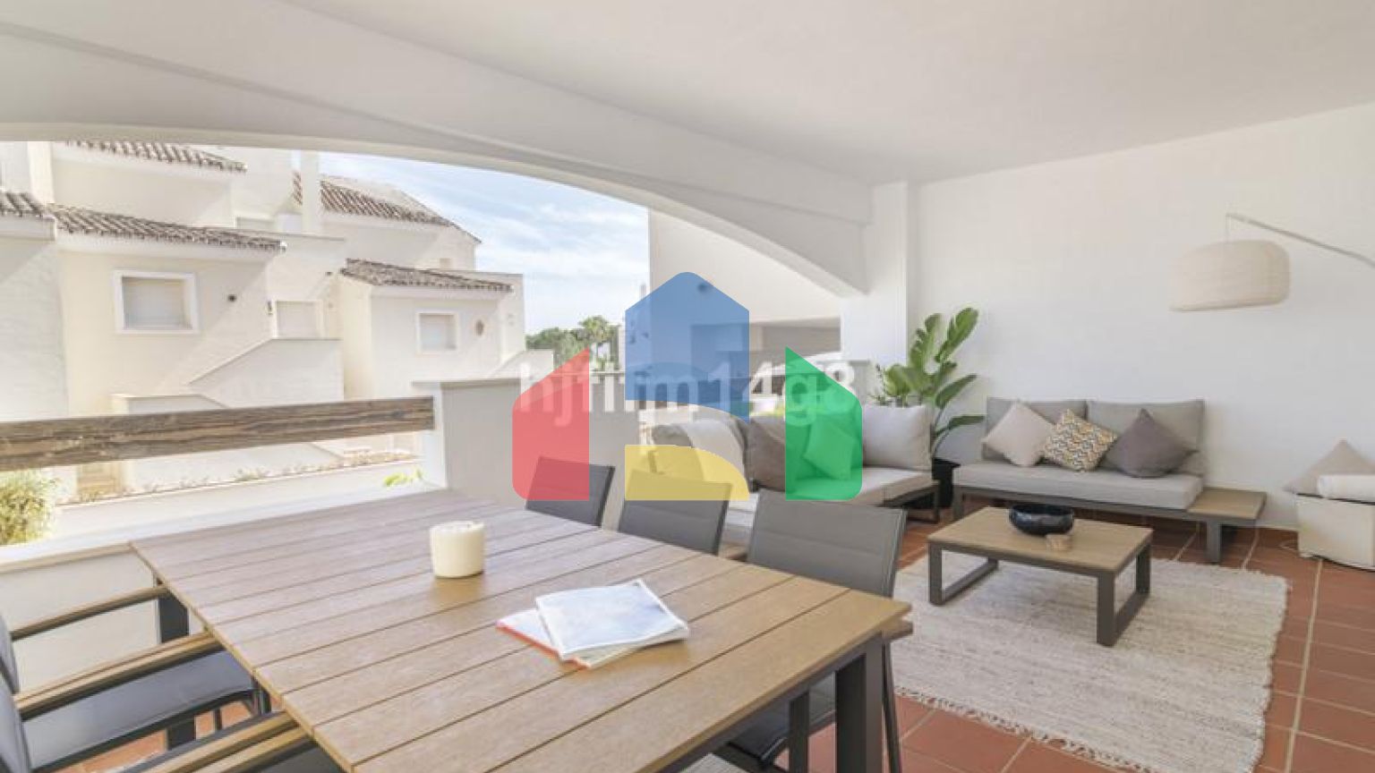 Квартира на первом этаже на продажу в Новой Андалусии