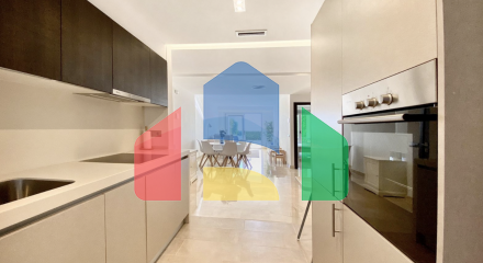 Потрясающая квартира на первом этаже с частным садом в Марбелье Потрясающая квартира на первом этаже с частным садом в Марбелье