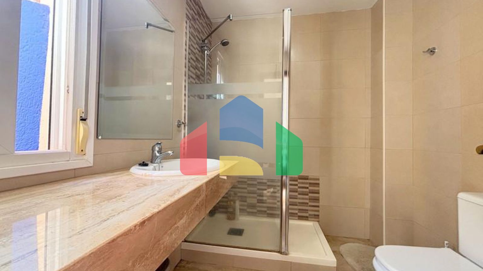 (EN) CHARMING APARTMENT IN THE HEART OF MARBELLA WITH PARTIAL SEA VIEWS.