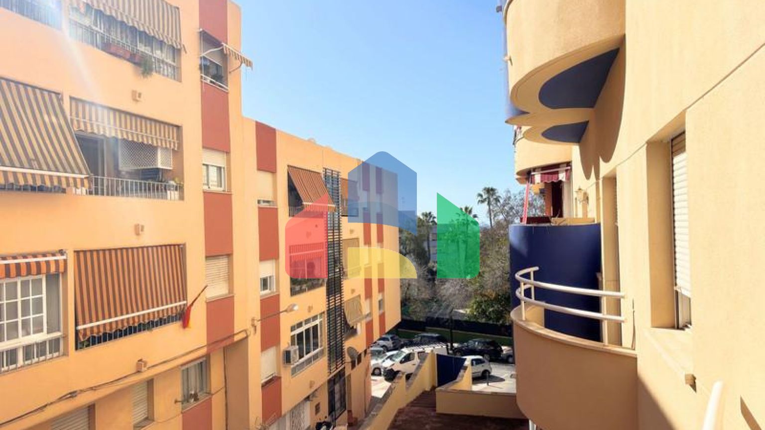 (EN) CHARMING APARTMENT IN THE HEART OF MARBELLA WITH PARTIAL SEA VIEWS.