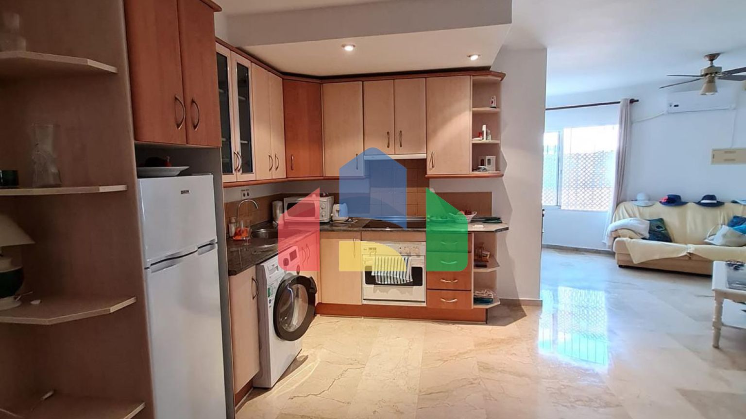 Очаровательная Квартира с Одной Спальней на Берегу Моря в Марбелье