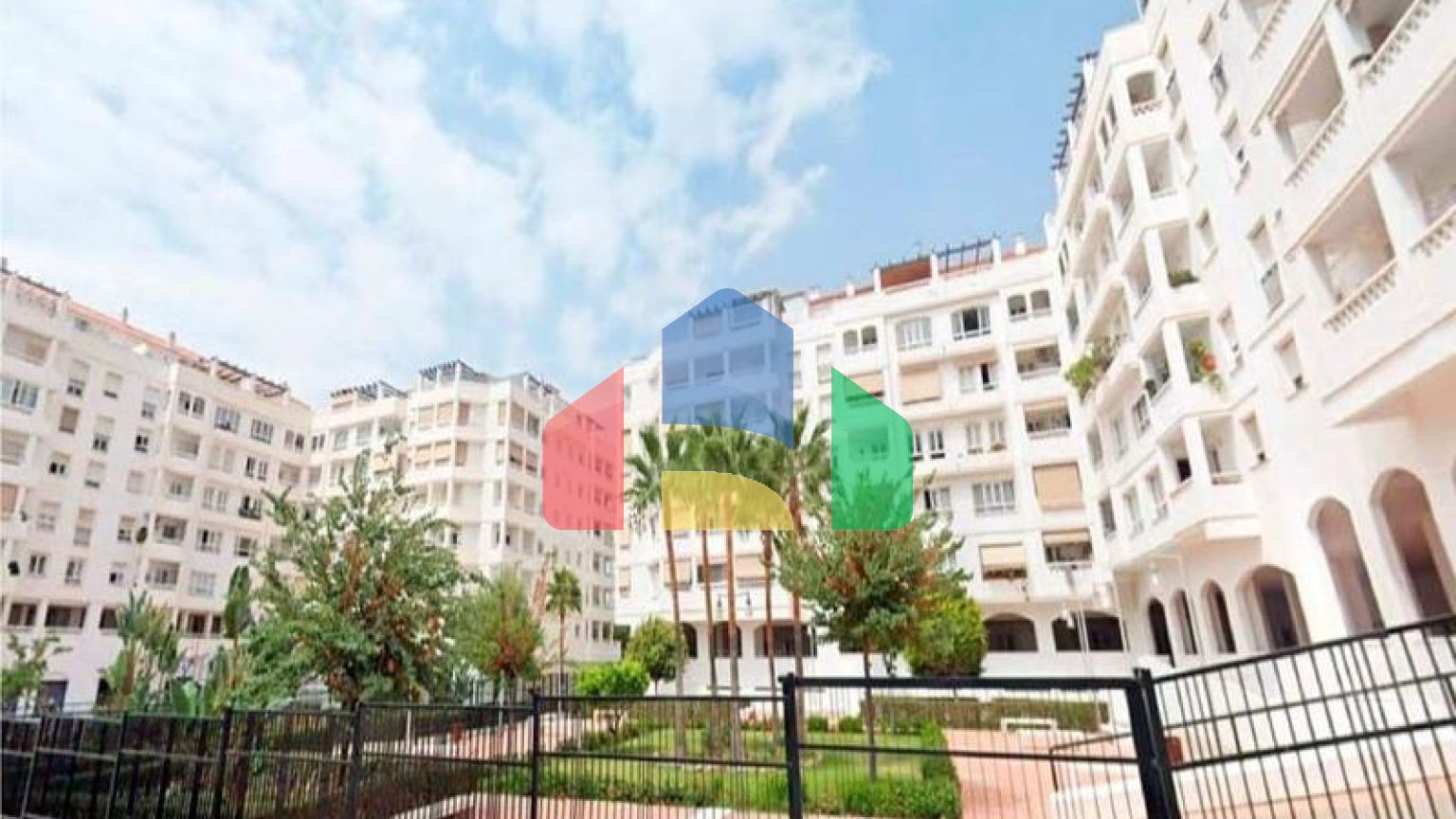 Апартаменты на среднем этаже для продажи в Нуэва Андалусия, Марбелья