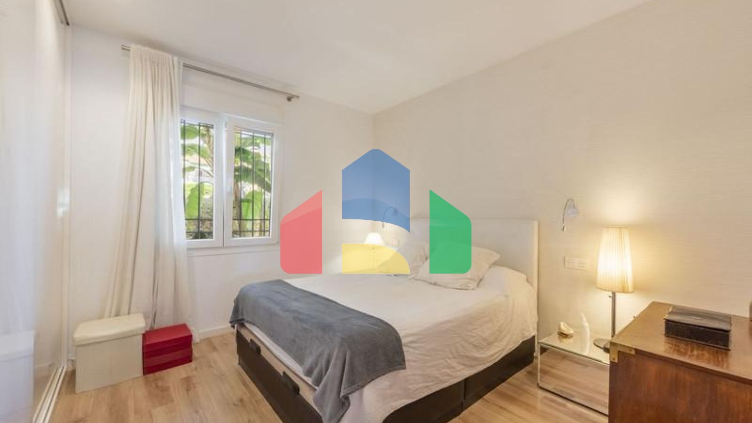 Квартира на первом этаже  в Nagüeles, Golden Mile, Marbella