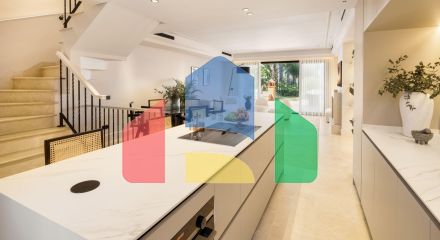 Очаровательная вилла с потрясающим интерьером на Золотой миле