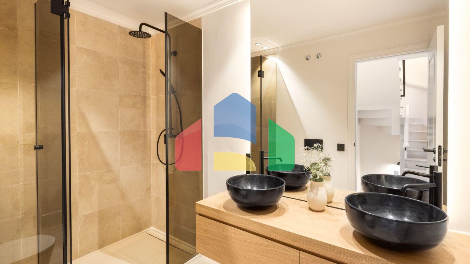 Очаровательная вилла с потрясающим интерьером на Золотой миле