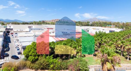 Просторная Квартира с 3 Спальнями и Великолепным Видами в Ла Кампана, Марбелья