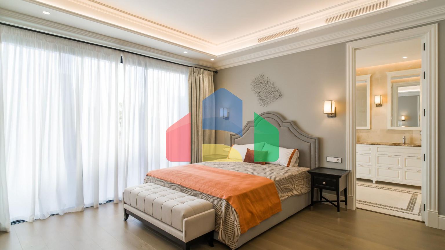 Роскошная Вилла на Продажу в Престижном Районе Los Flamingos