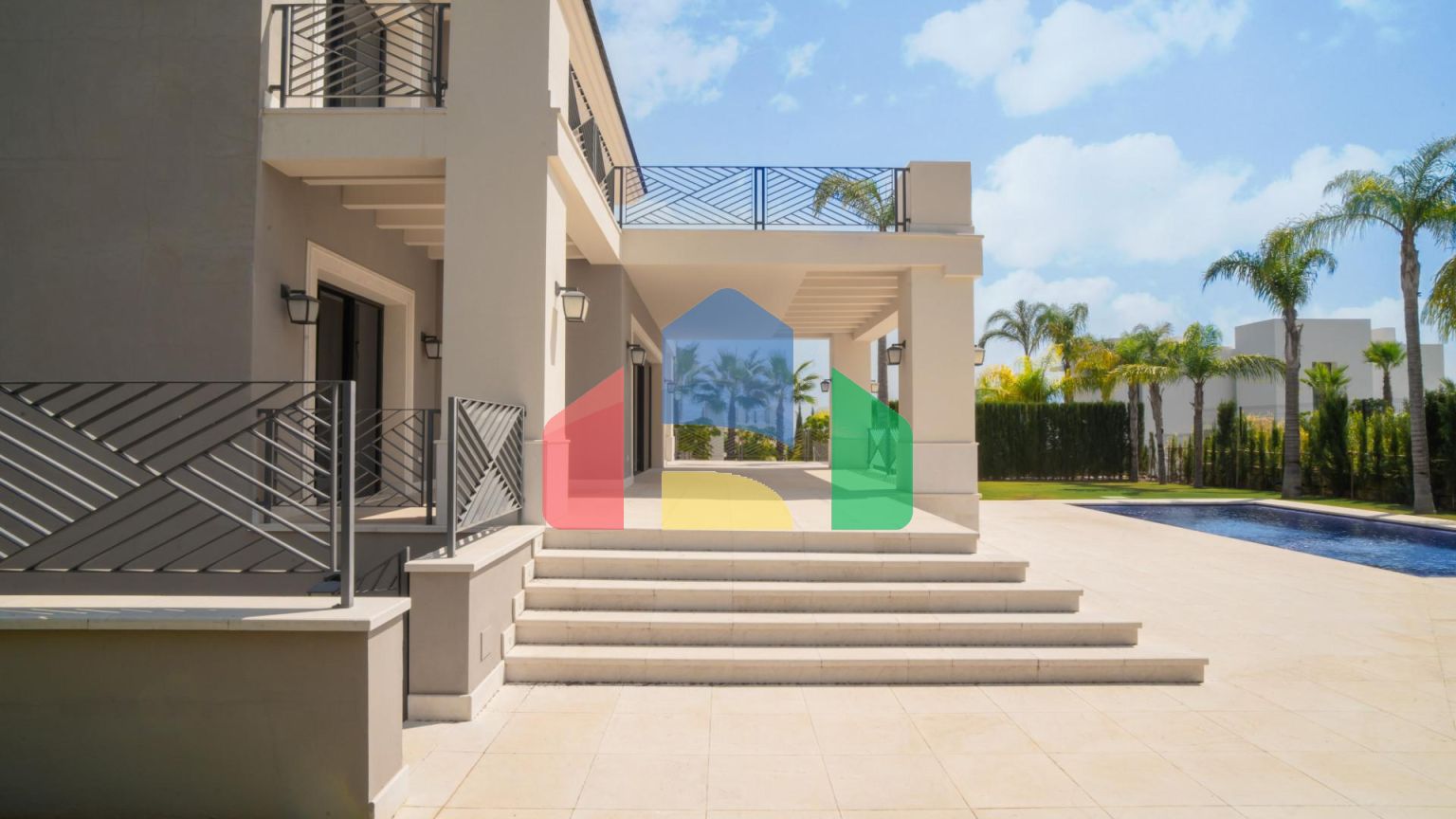 Роскошная Вилла на Продажу в Престижном Районе Los Flamingos