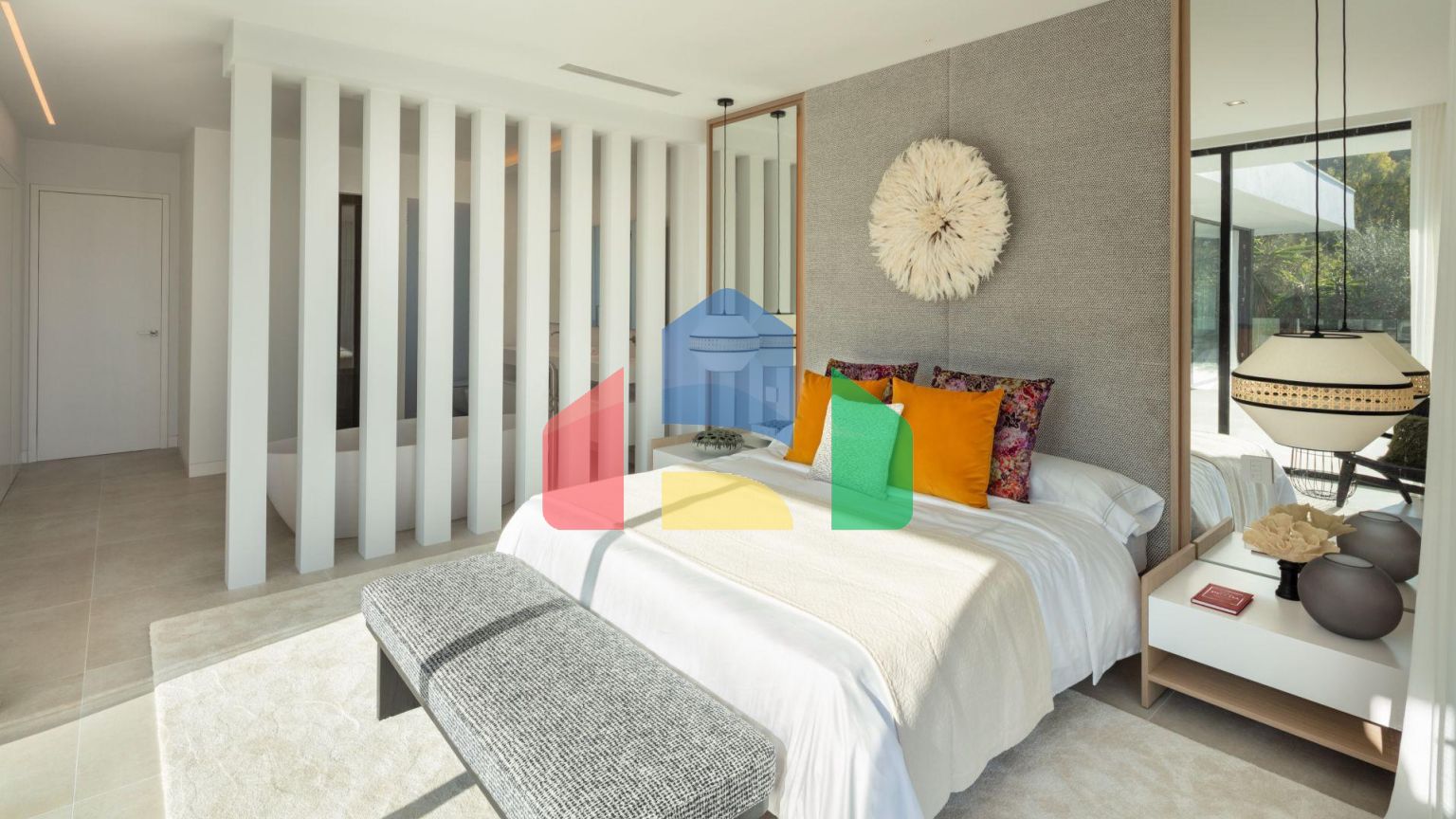 Роскошная современная вилла с панорамными видами в престижной долине гольфа Новой Андалусии