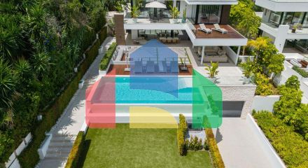 Роскошная современная вилла с панорамными видами в престижной долине гольфа Новой Андалусии