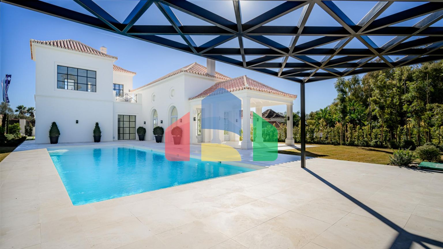 Полностью укомплектованная роскошная вилла в Нуэва Андалусия