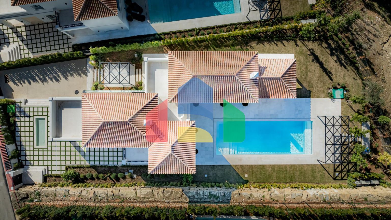 Полностью укомплектованная роскошная вилла в Нуэва Андалусия