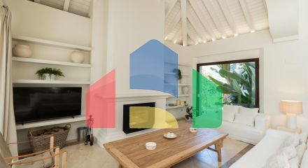 ЭЛЕГАНТНАЯ ВИЛЛА РЯДОМ С ЗОЛОТОЙ МИЛЕЙ