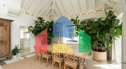 ЭЛЕГАНТНАЯ ВИЛЛА РЯДОМ С ЗОЛОТОЙ МИЛЕЙ