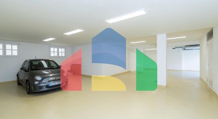 ЭЛЕГАНТНАЯ ВИЛЛА РЯДОМ С ЗОЛОТОЙ МИЛЕЙ