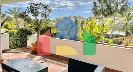 Квартира на первом этаже с частным садом на Золотой Миле