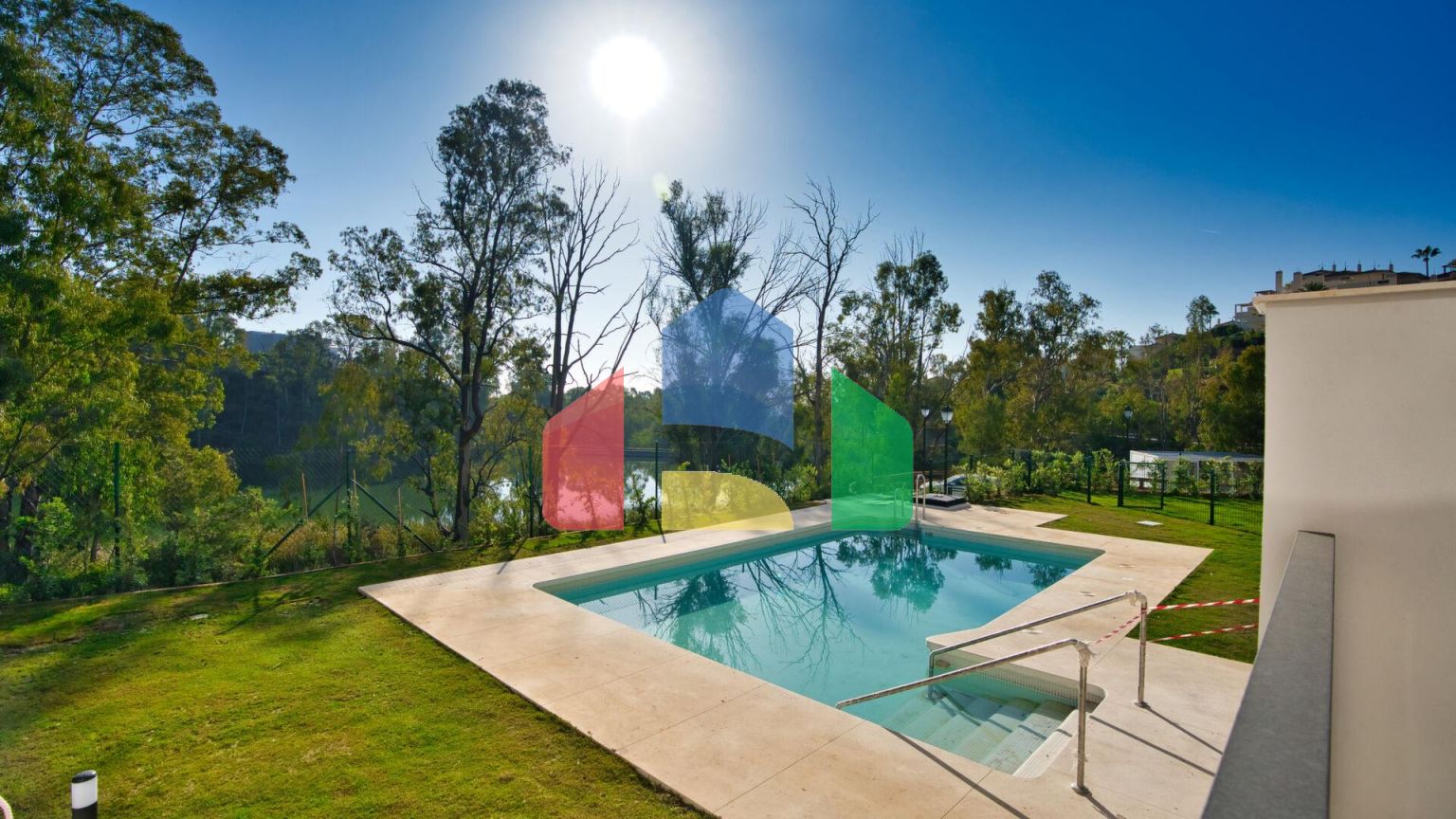 Пентхаусы с 3 спальнями в новом современном жилом комплексе в Нуэва-Андалусия, Марбелья Пентхаусы с 3 спальнями в новом современном жилом комплексе в Нуэва-Андалусия, Марбелья