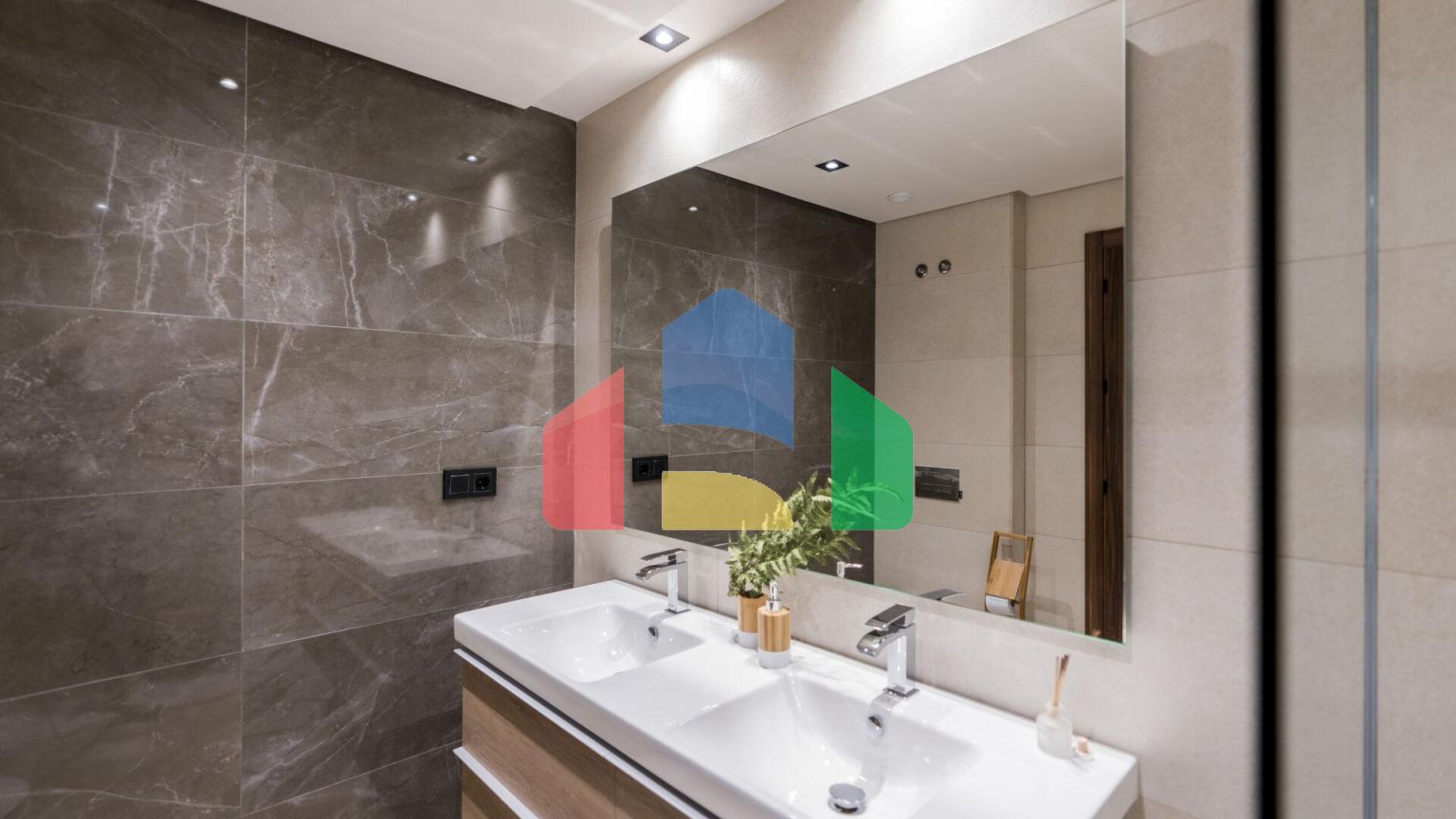 Пентхаусы с 3 спальнями в новом современном жилом комплексе в Нуэва-Андалусия, Марбелья