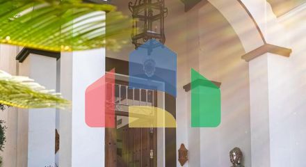 Просторная  вилла в центре Марбельи, в превосходном месте в районе Уэрта Белон.
