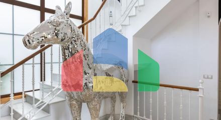 Просторная  вилла в центре Марбельи, в превосходном месте в районе Уэрта Белон.