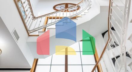 Просторная  вилла в центре Марбельи, в превосходном месте в районе Уэрта Белон.