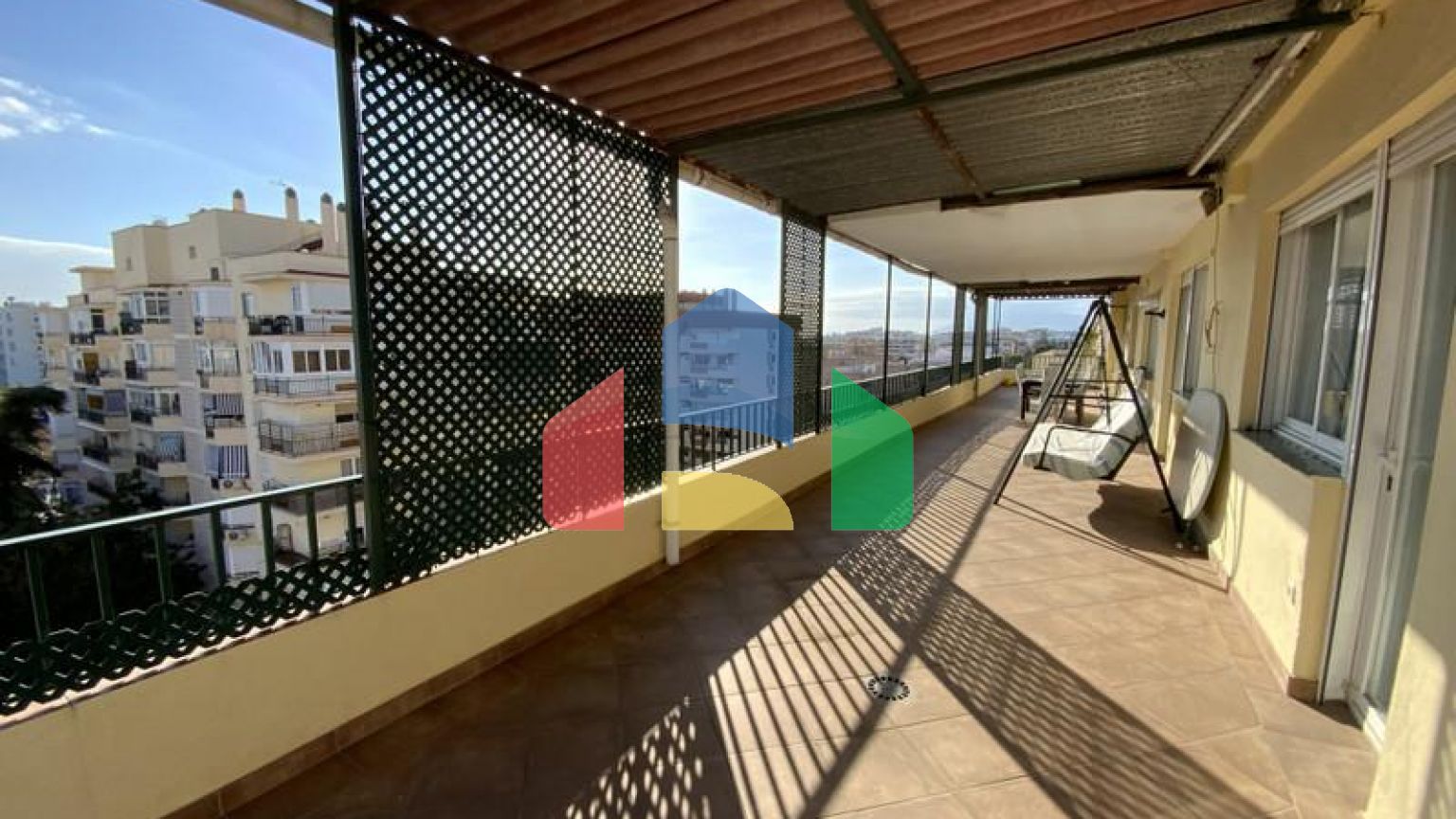 Пентхаус в центре Марбельи с панорамным видом Пентхаус в центре Марбельи с панорамным видом