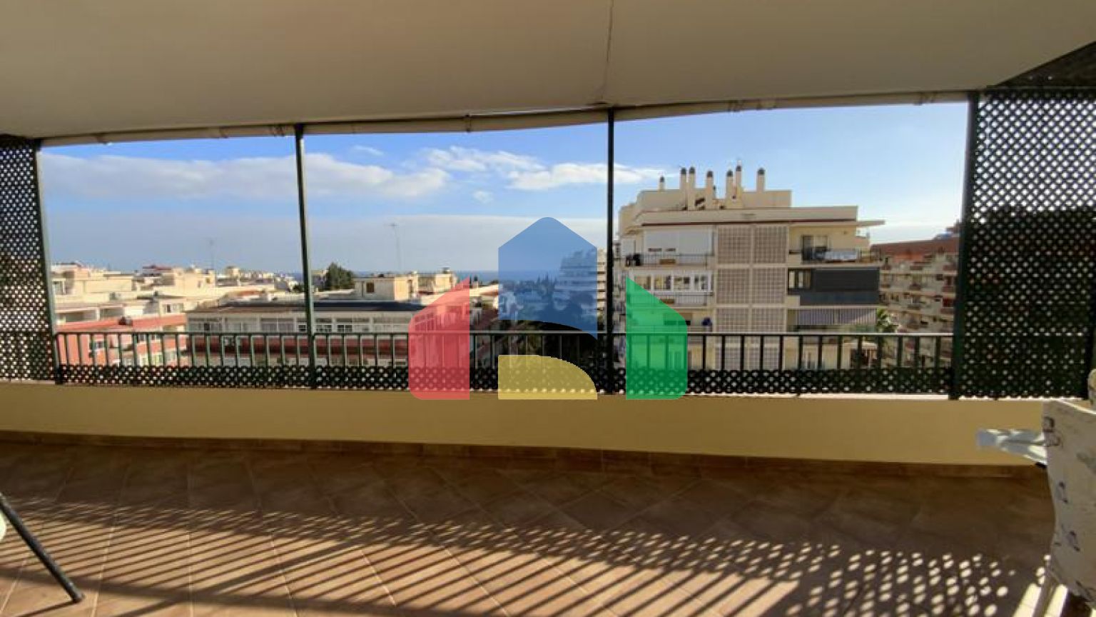 Пентхаус в центре Марбельи с панорамным видом Пентхаус в центре Марбельи с панорамным видом