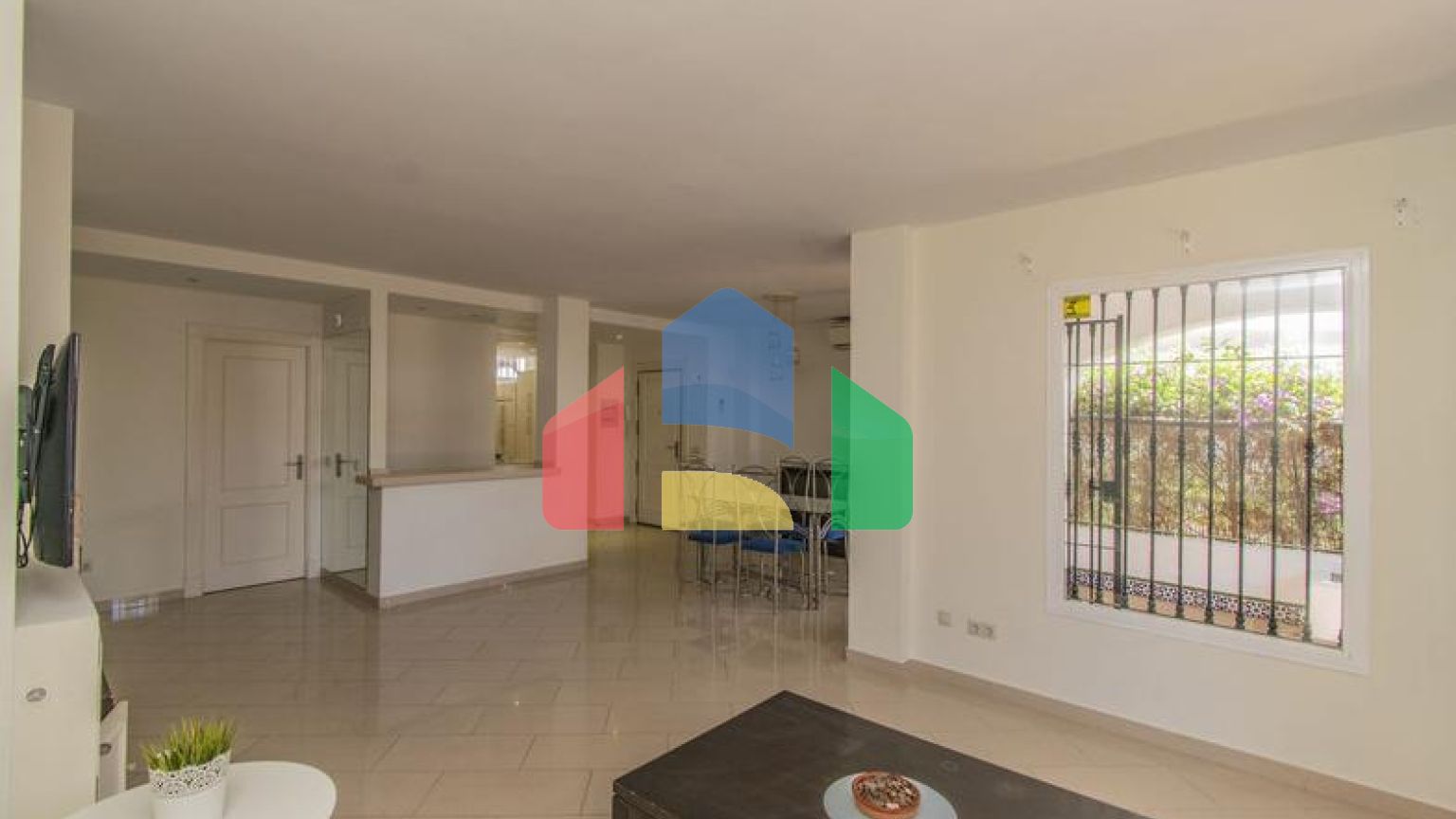 Квартира на первом этаже на продажу в Новой Андалусии