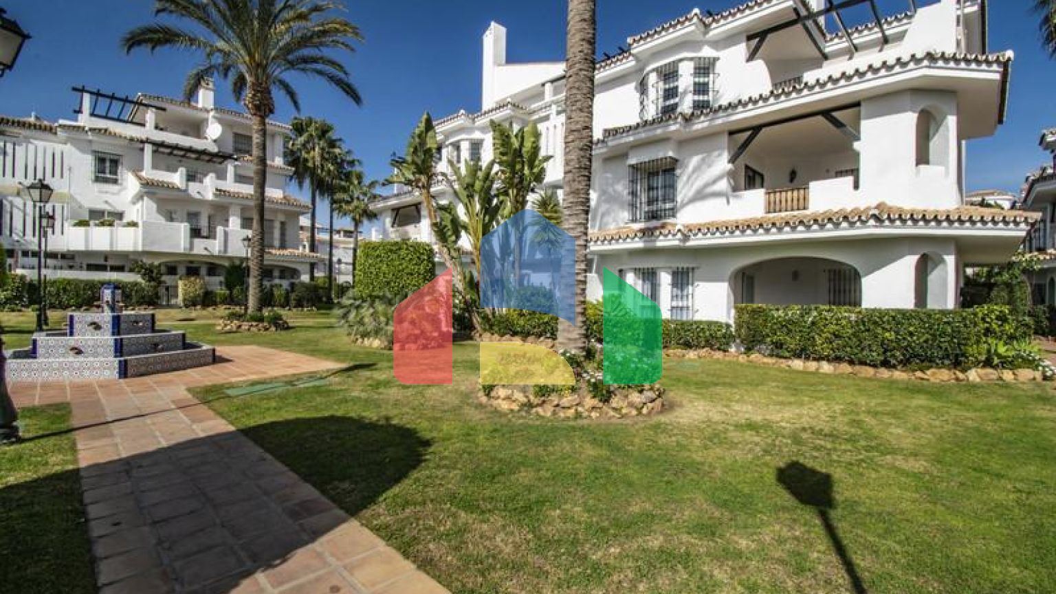 Квартира на первом этаже на продажу в Новой Андалусии