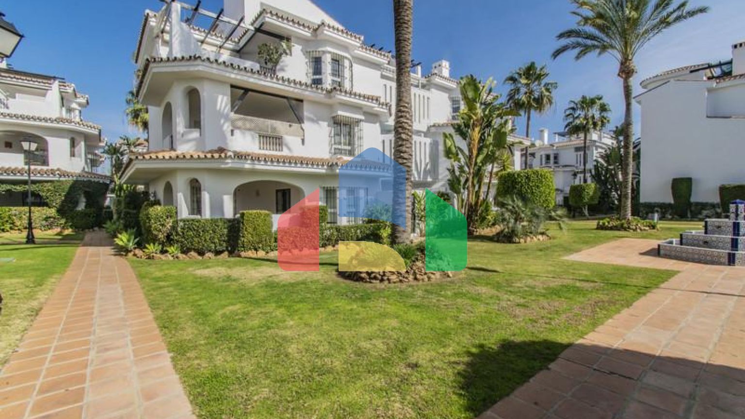 Квартира на первом этаже на продажу в Новой Андалусии