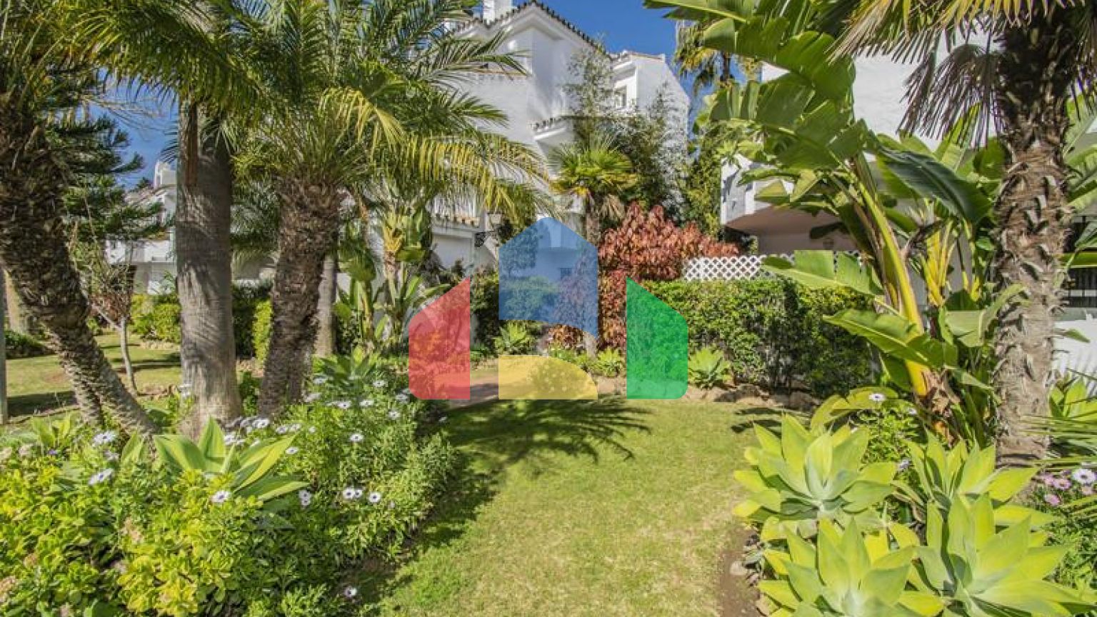 Квартира на первом этаже на продажу в Новой Андалусии