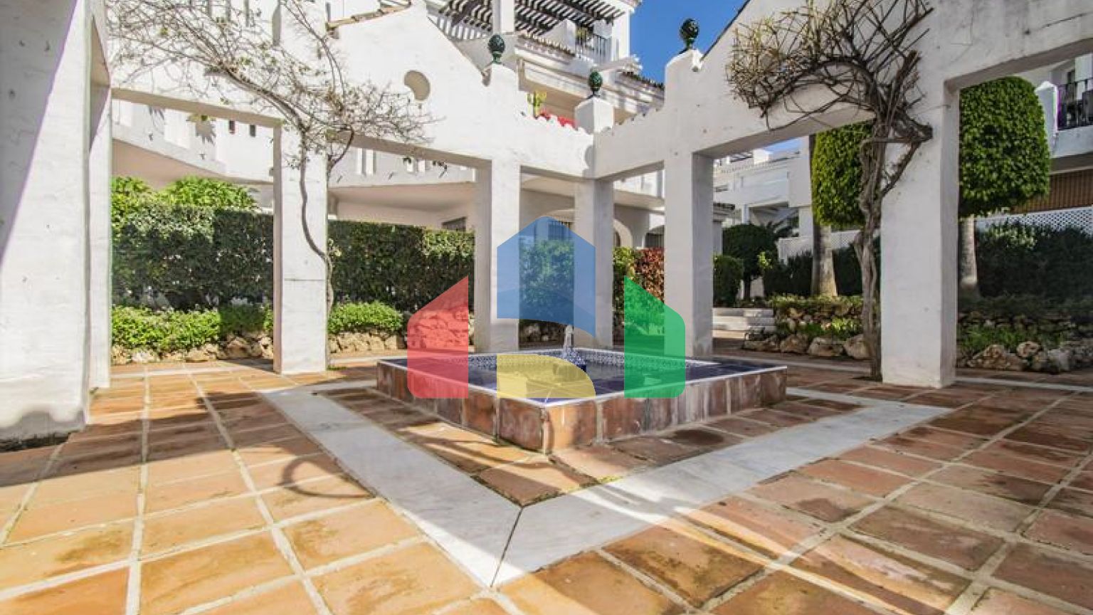 Квартира на первом этаже на продажу в Новой Андалусии