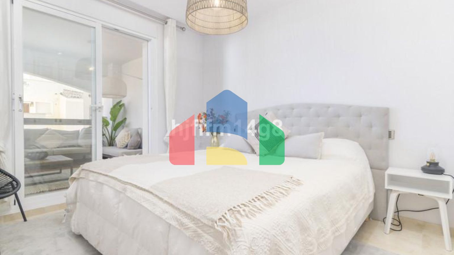 Квартира на первом этаже на продажу в Новой Андалусии