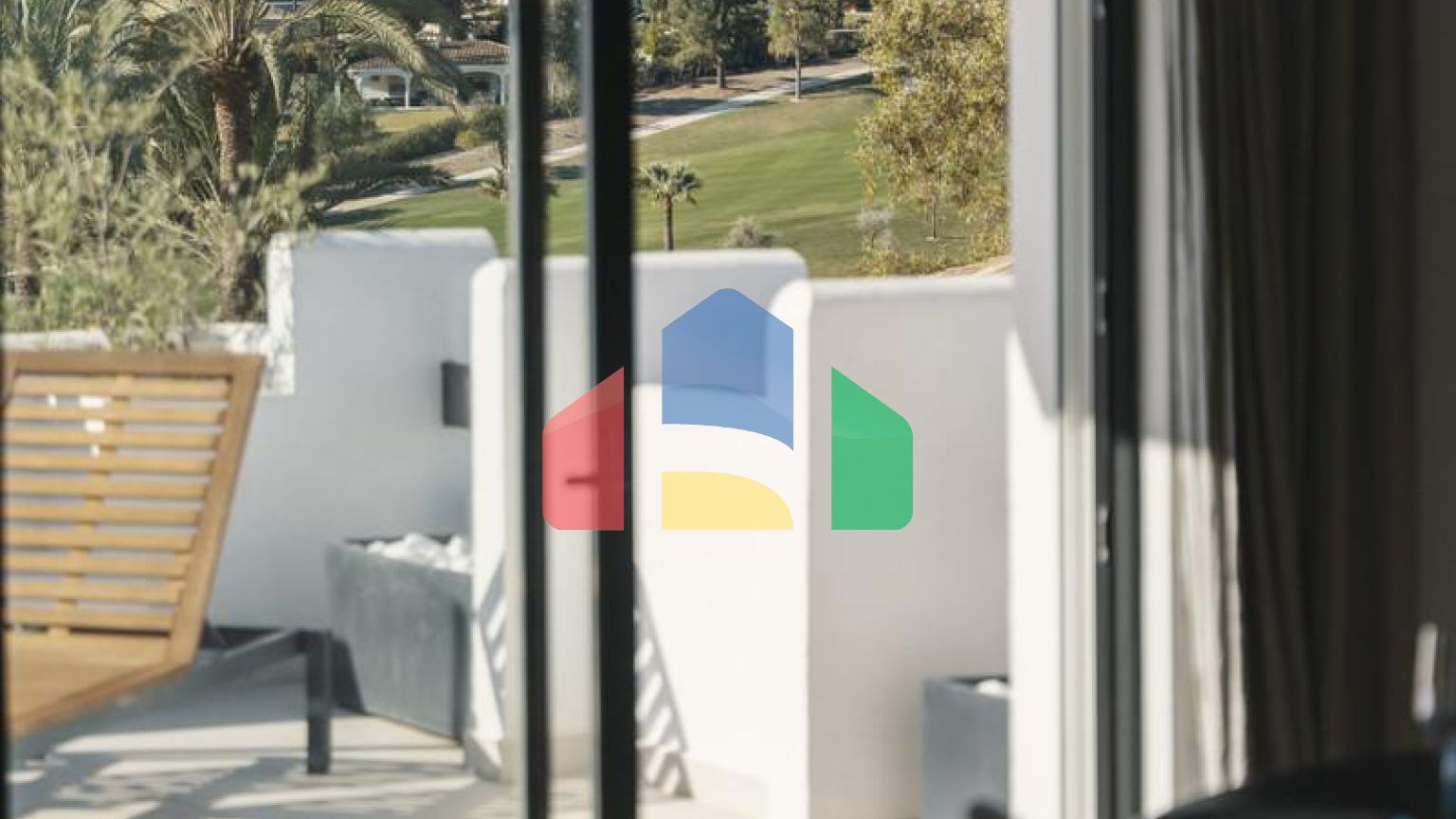 Пентхаус с 3 спальнями и потрясающим видом на гольф и горы в Новой Андалусии